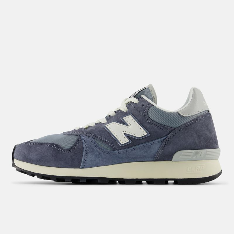New Balance 220 Navy