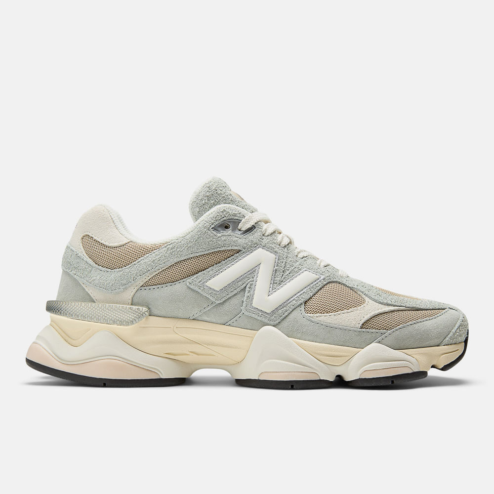 タイムSALE New Balance U9060 CCC スニーカー 23.5 New Balance U9060