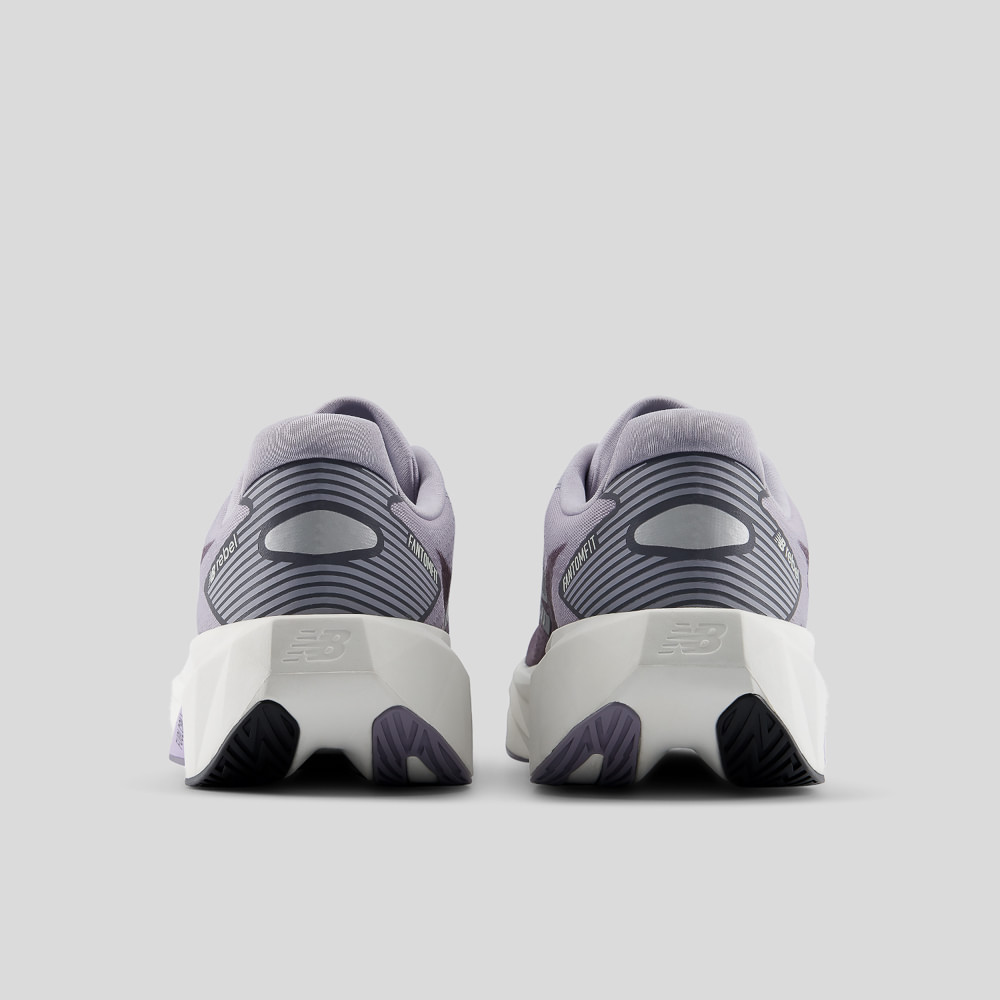 Tênis New Balance Fuelcell Rebel V5 Masculino